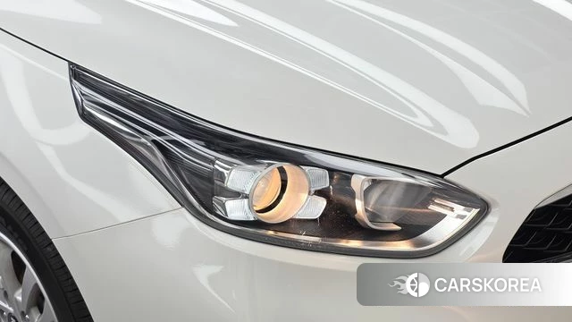 Kia Come New K3 id 4794410 из Кореи 14