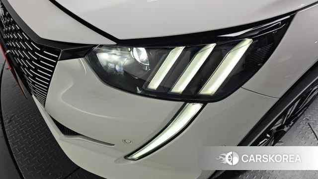 Peugeot e-208 second Generation id 4506088 из Кореи 14