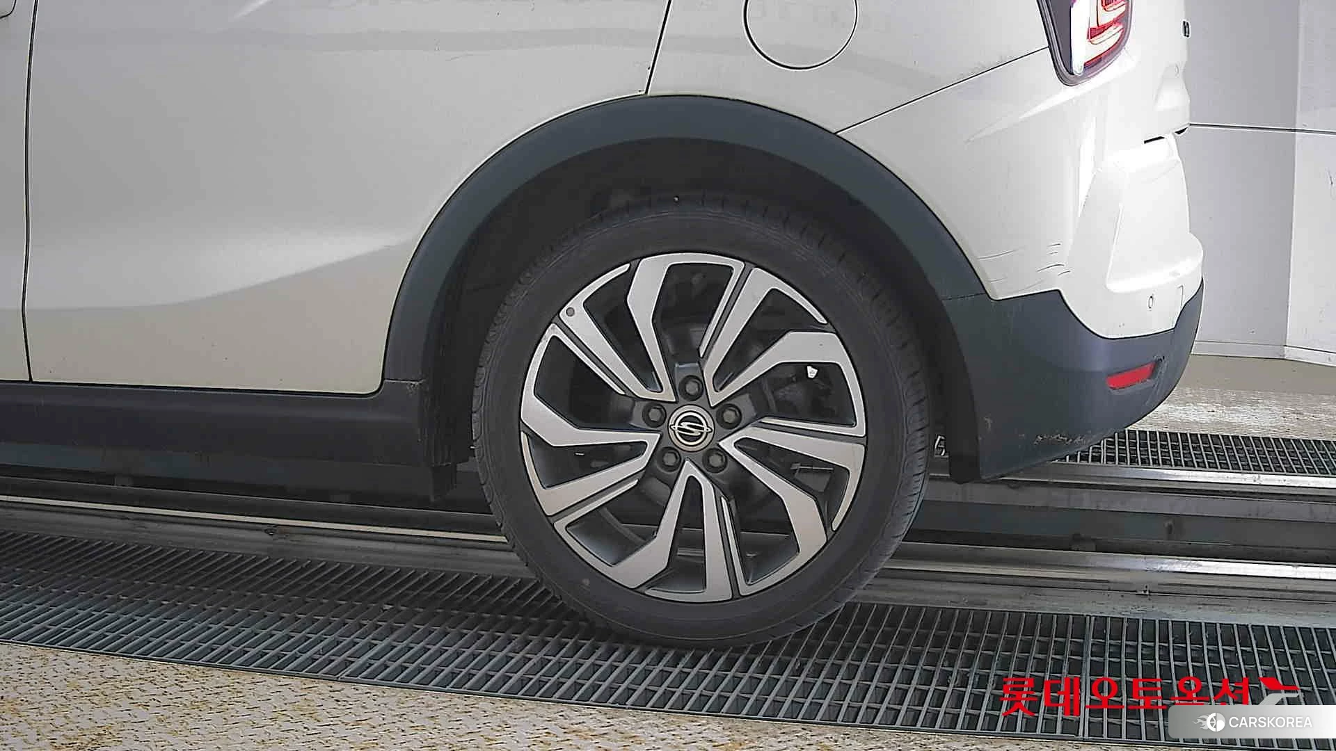 SsangYong Tivoli id 4289664 из Кореи 14