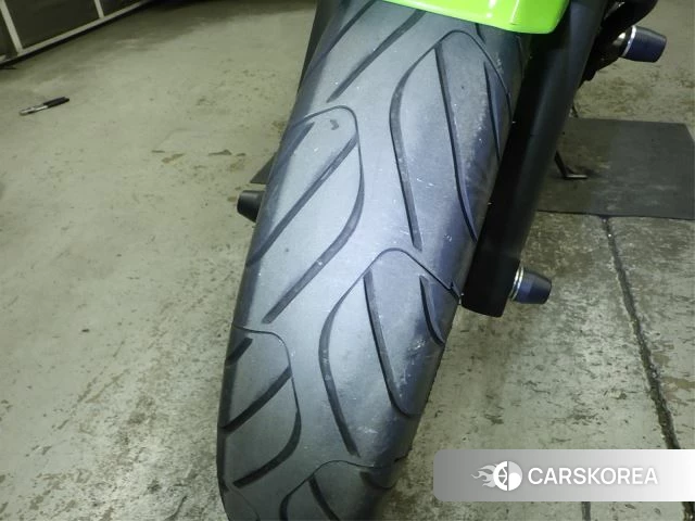 Kawasaki ZRX 1200 id 4206280 из Японии 14