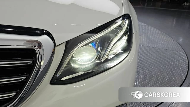 Mercedes-Benz E-Class W213 id 4525413 из Кореи 14
