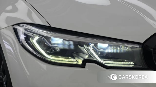 BMW 3 Series (G20) id 4930349 из Кореи 14