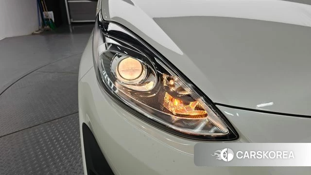 Toyota Prius C id 4712876 из Кореи 14