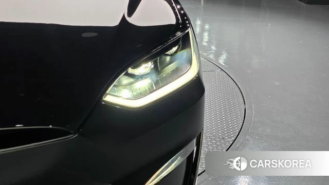 Tesla Model X id 4853369 из Кореи 14