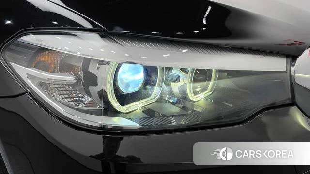 BMW 5 Series (G30) id 4873191 из Кореи 14