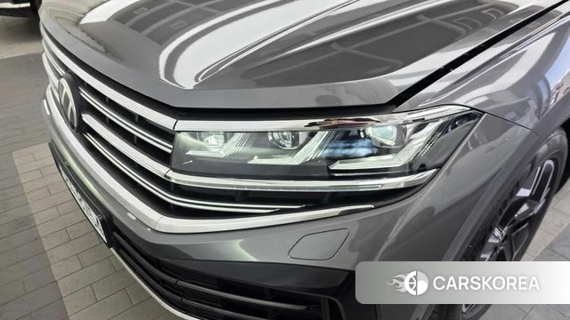 Volkswagen Touareg 3rd generation id 4200650 из Кореи 14