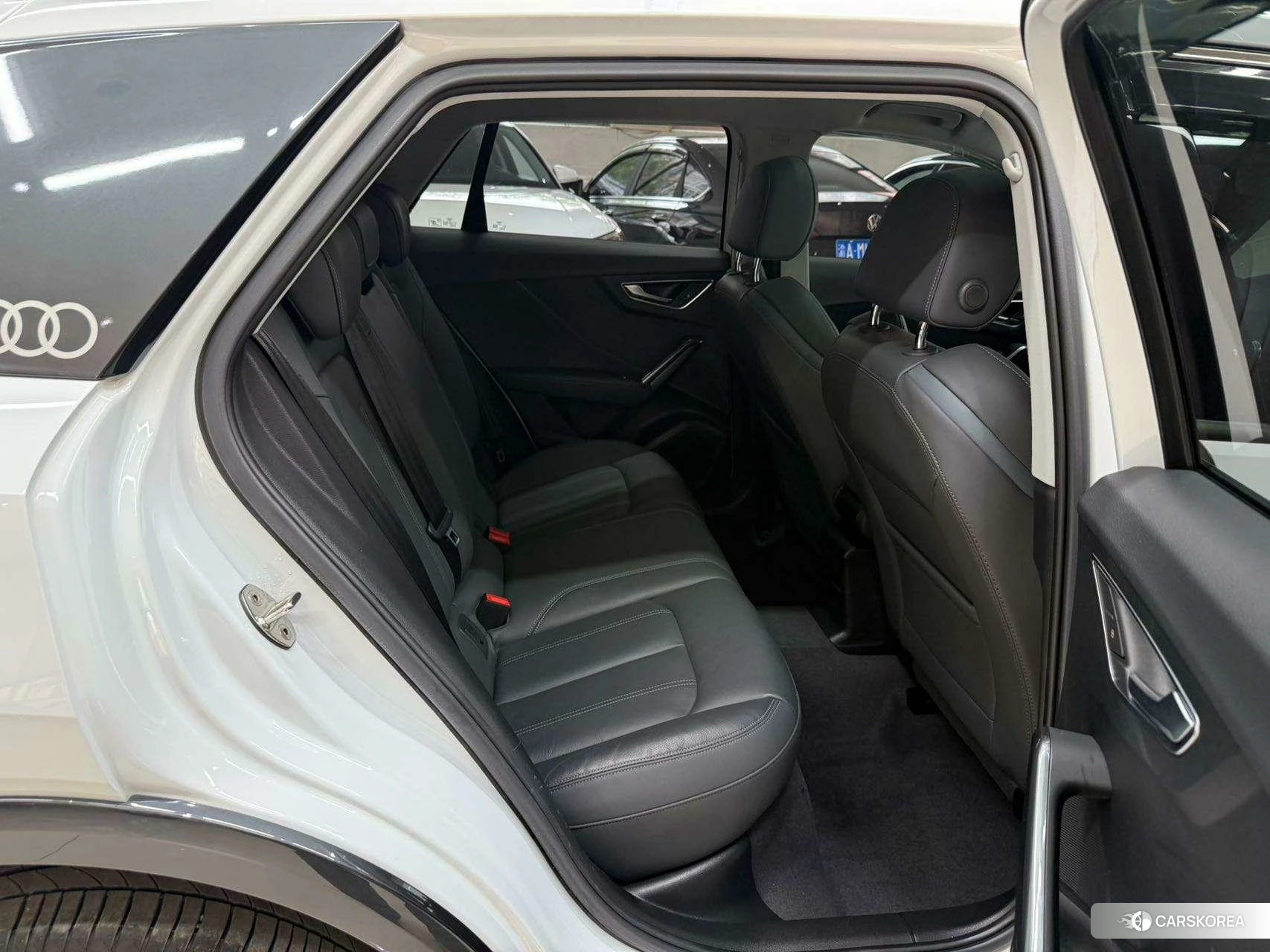 Audi Q2L id 4407283 из Китая 14