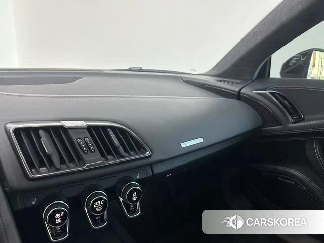 Audi R8 id 4260949 из Китая 14