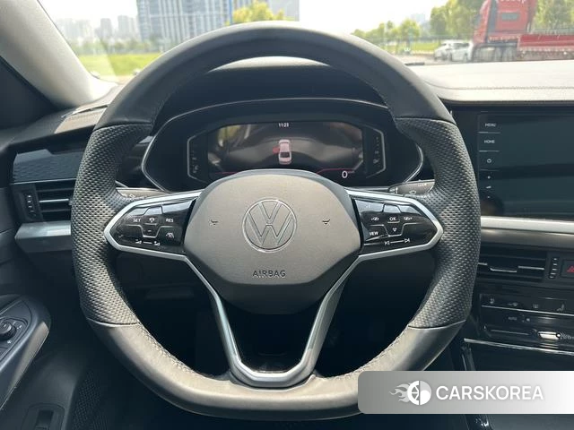 Volkswagen Passat id 4264497 из Китая 14