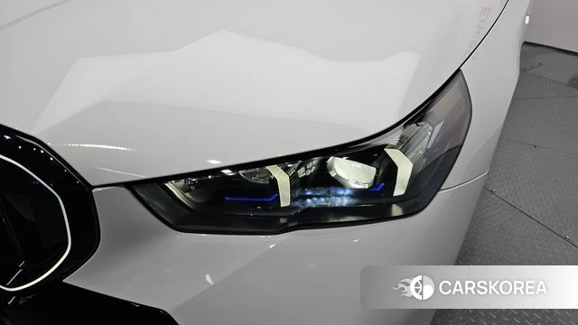 BMW 5 Series (G60) id 4194216 из Кореи 14