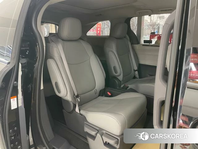 Toyota Grevia id 4353439 из Китая 14