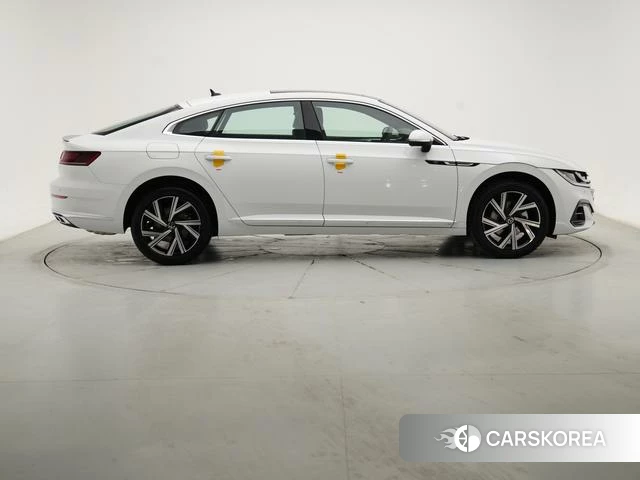 Volkswagen CC id 3920825 из Китая 14