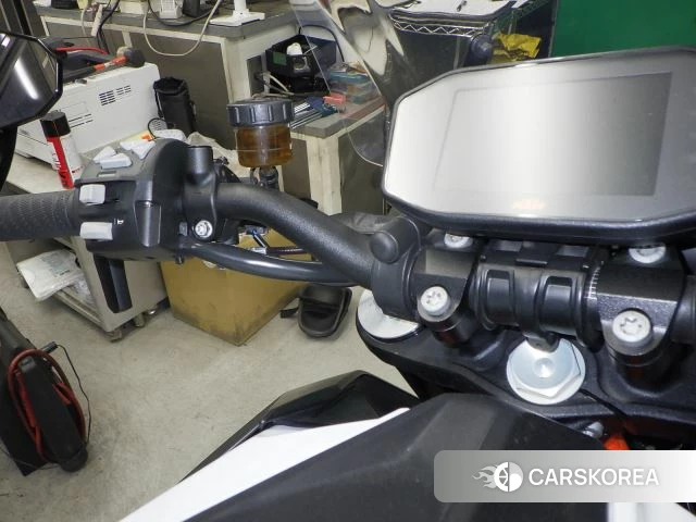 KTM 1290 SUPER DUKE R id 3939654 из Японии 14