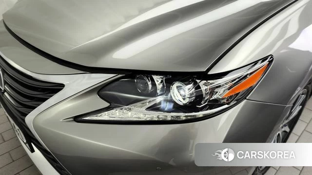 Lexus New ES300h id 4339801 из Кореи 14