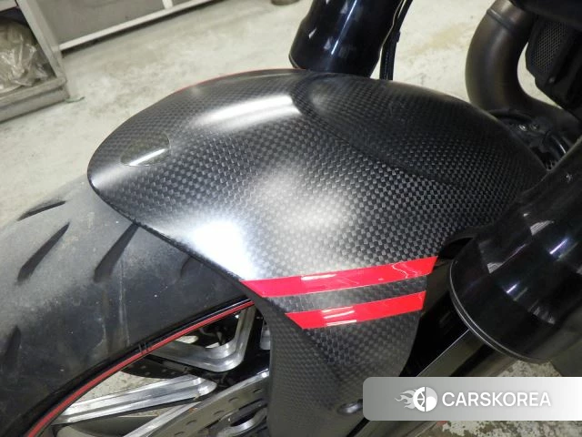 Ducati DIAVEL CARBON id 3945793 из Японии 14