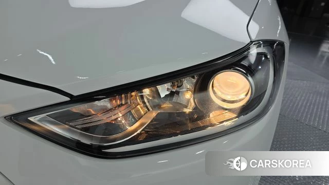 Hyundai Avante AD id 4672877 из Кореи 14