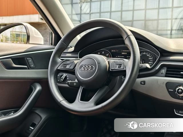 Audi A4L id 4216870 из Китая 14