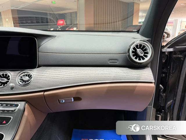 Mercedes-Benz E-class id 4359175 из Китая 14