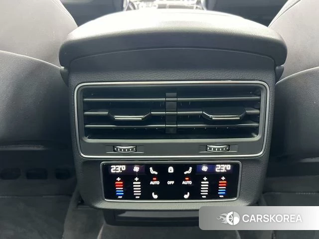 Audi Q8 id 4353811 из Китая 14