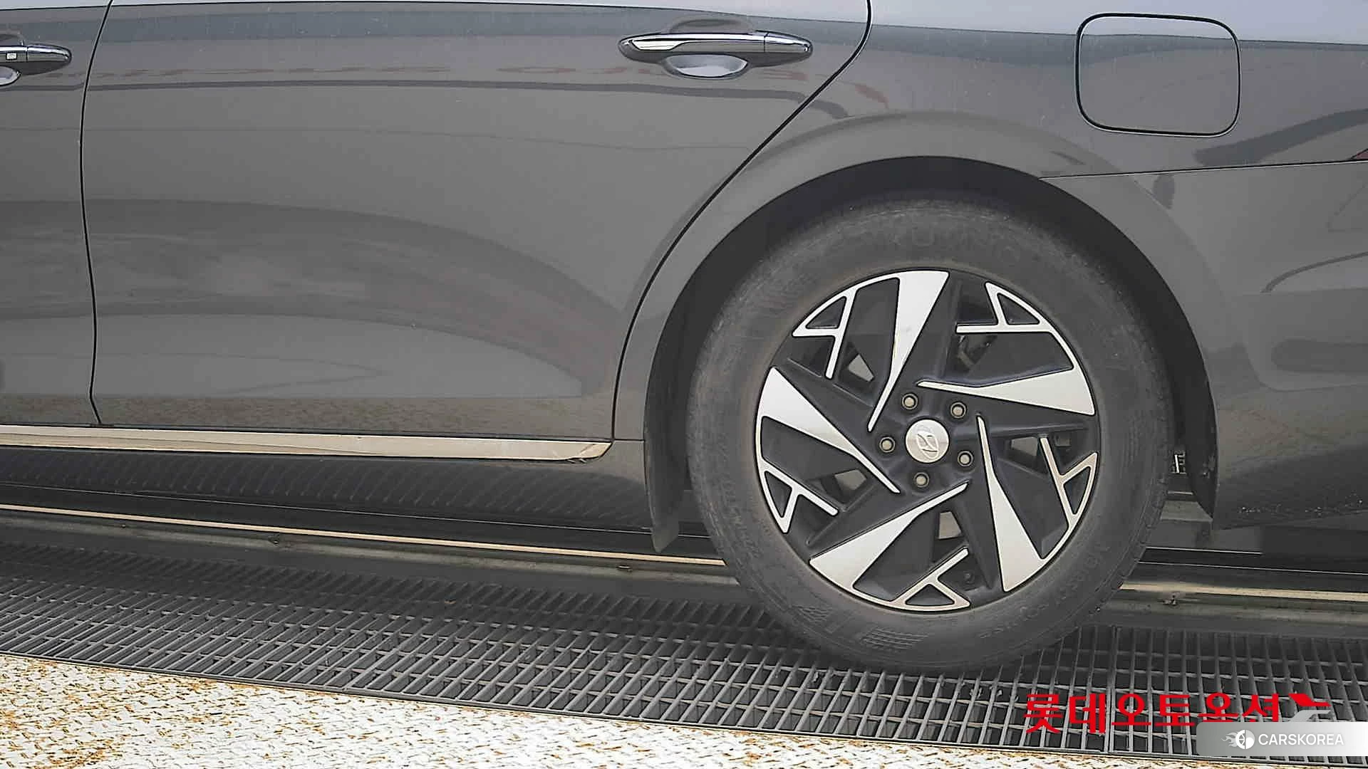 Hyundai Grandeur Hybrid id 4679338 из Кореи 14