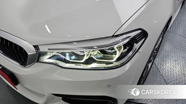 BMW 5 Series (G30) id 4310458 из Кореи 14
