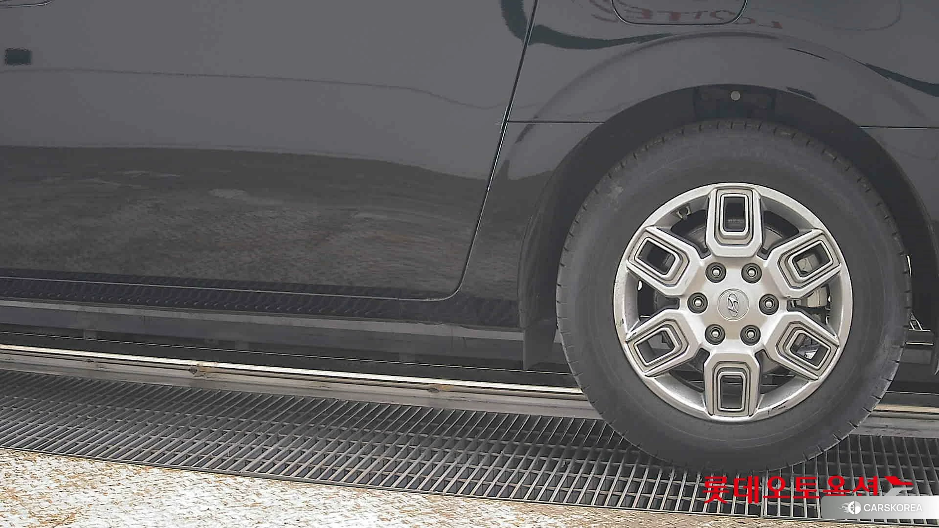 Hyundai Staria id 3882017 из Кореи 14