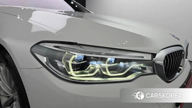 BMW 5 Series (G30) id 4882664 из Кореи 14