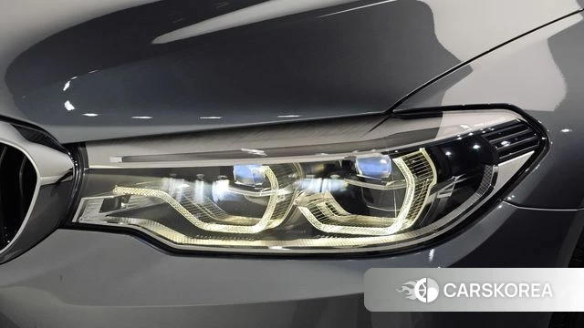 BMW 5 Series (G30) id 4882741 из Кореи 14