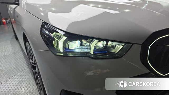 BMW 5 Series (G60) id 4528161 из Кореи 14