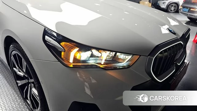 BMW 5 Series (G60) id 4266145 из Кореи 14