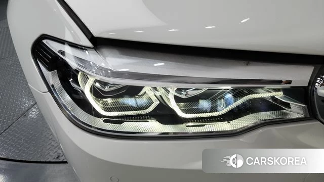 BMW 5 Series (G30) id 4397930 из Кореи 14