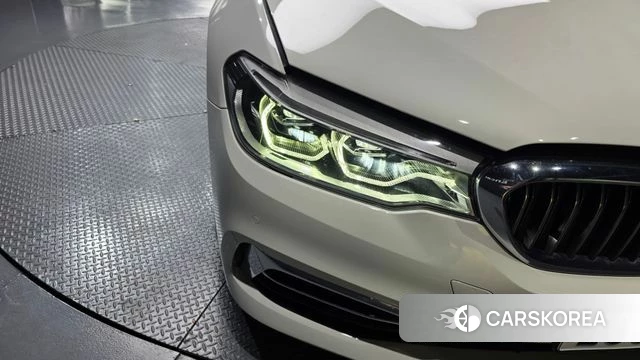 BMW 5 Series (G30) id 4390097 из Кореи 14