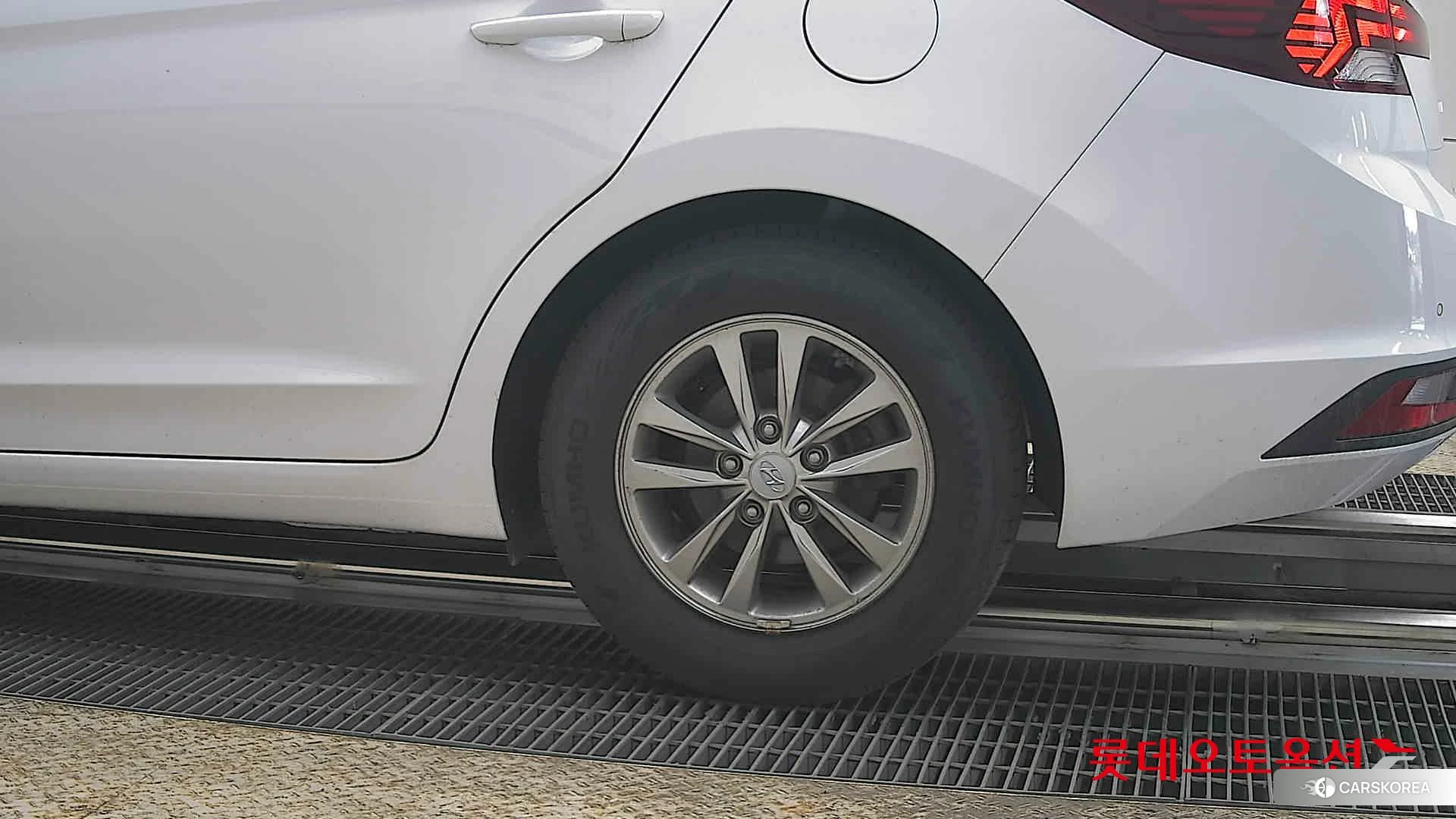 Hyundai Avante id 3869275 из Кореи 14