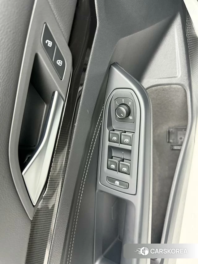 Volkswagen Golf id 4255889 из Китая 14