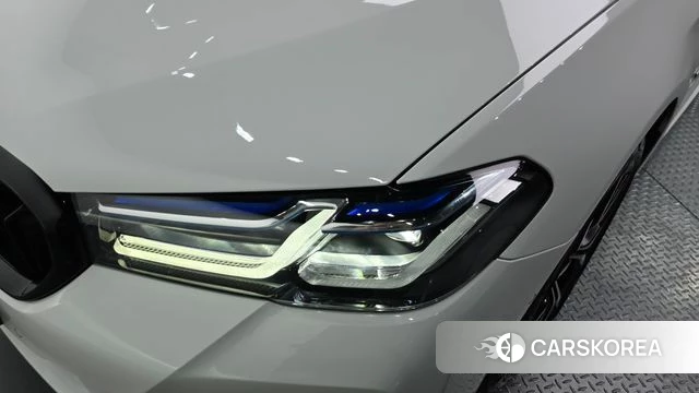 BMW 5 Series (G30) id 4292488 из Кореи 14