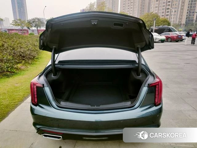 Cadillac CT5 id 3857937 из Китая 14