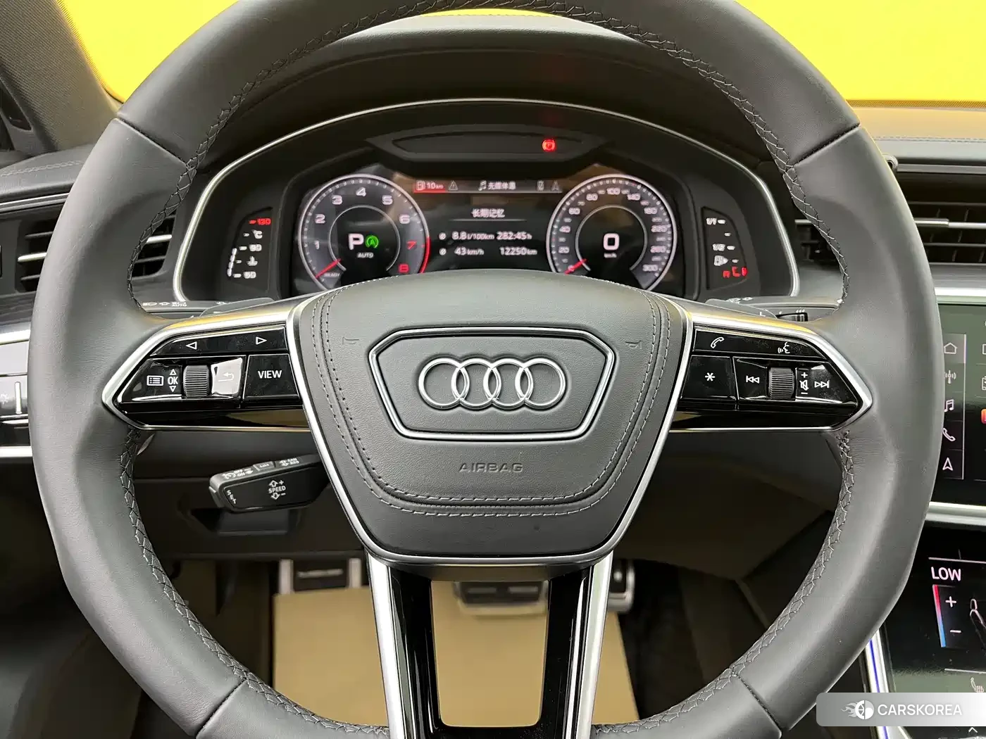 Audi A6L id 4583696 из Китая 14