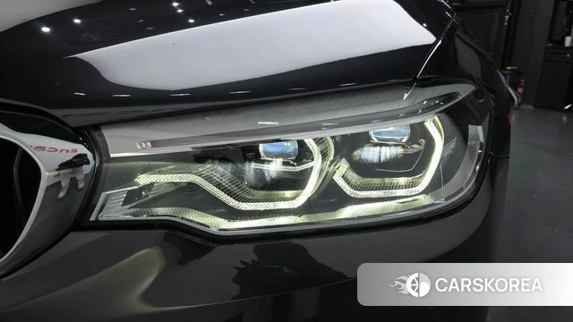 BMW 5 Series (G30) id 4304412 из Кореи 14