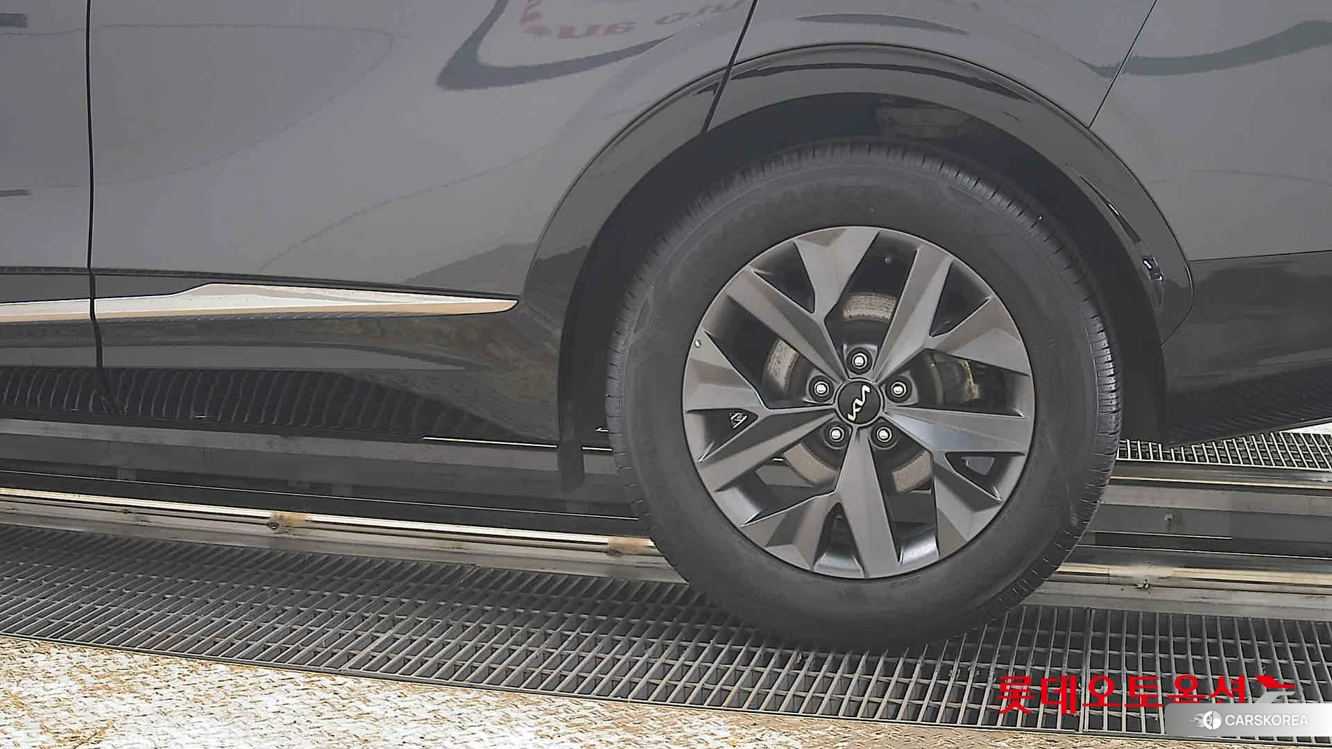 Kia Sportage id 3875748 из Кореи 14