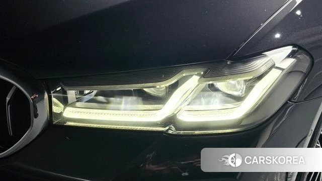 BMW 5 Series (G30) id 4871929 из Кореи 14