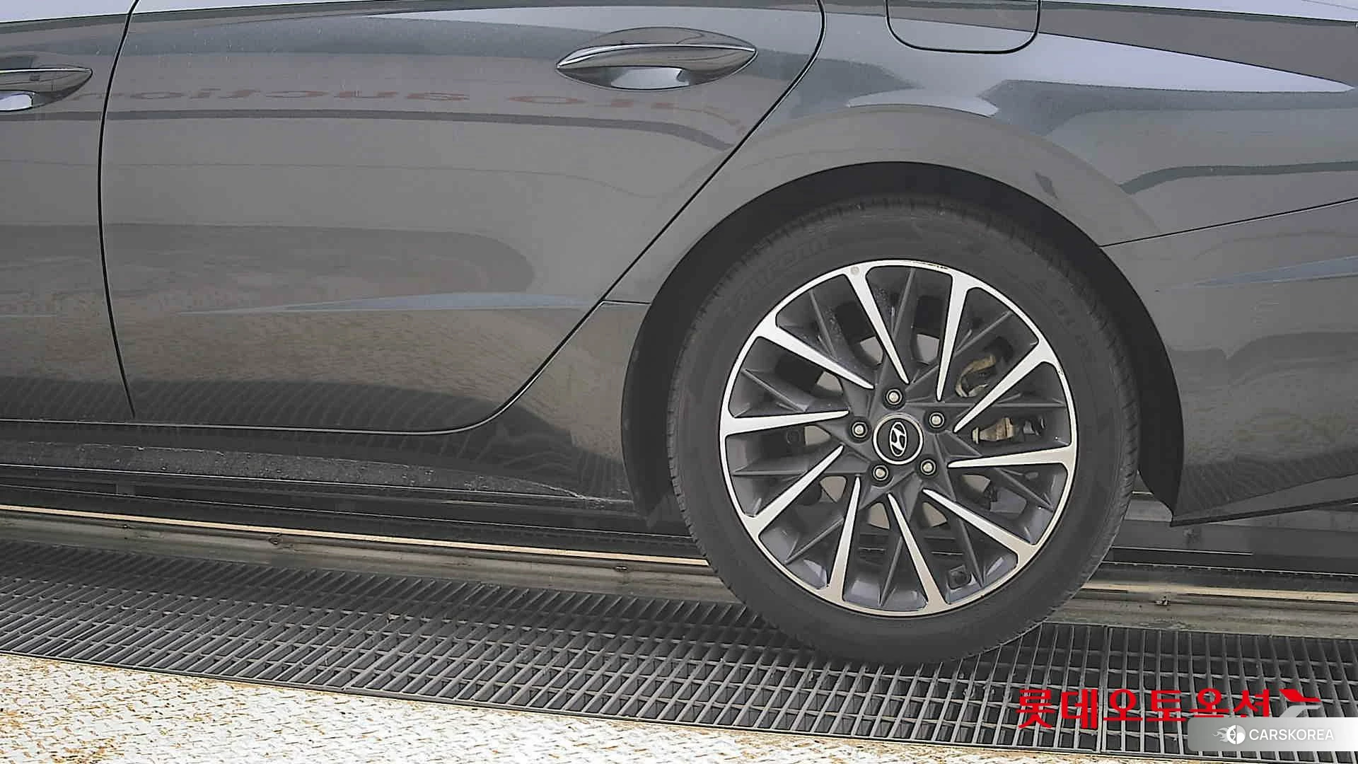 Hyundai Sonata id 4289466 из Кореи 14