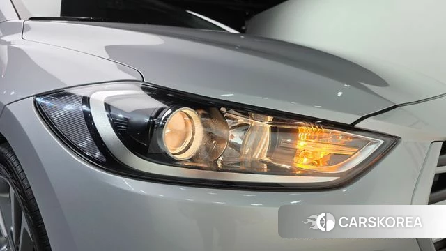 Hyundai Avante AD id 4900815 из Кореи 14