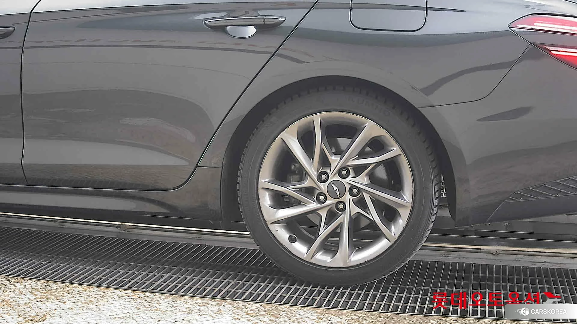 Hyundai G70 id 3882005 из Кореи 14