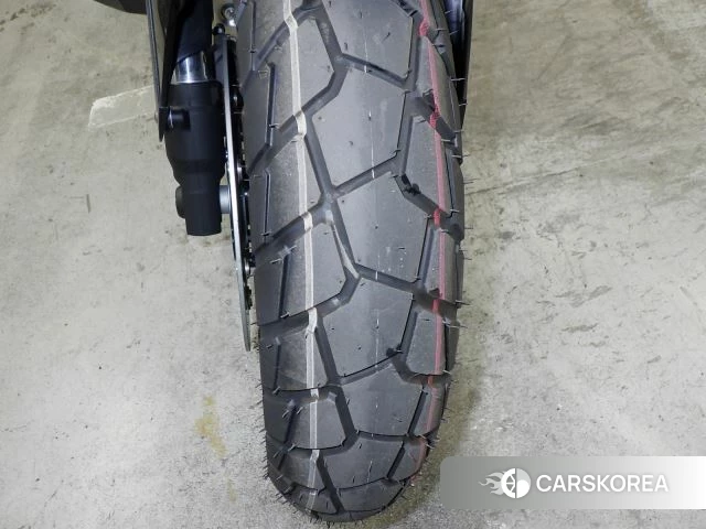 Honda X-ADV 750 id 3950106 из Японии 14