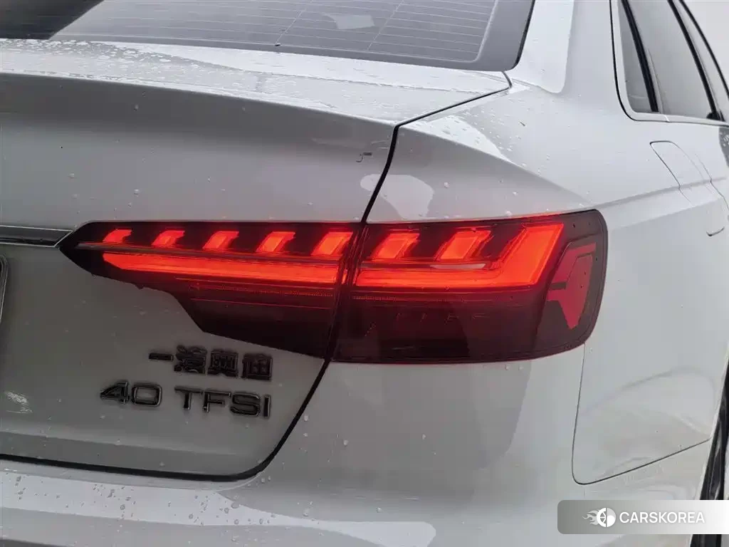 Audi A4L id 4601738 из Китая 14