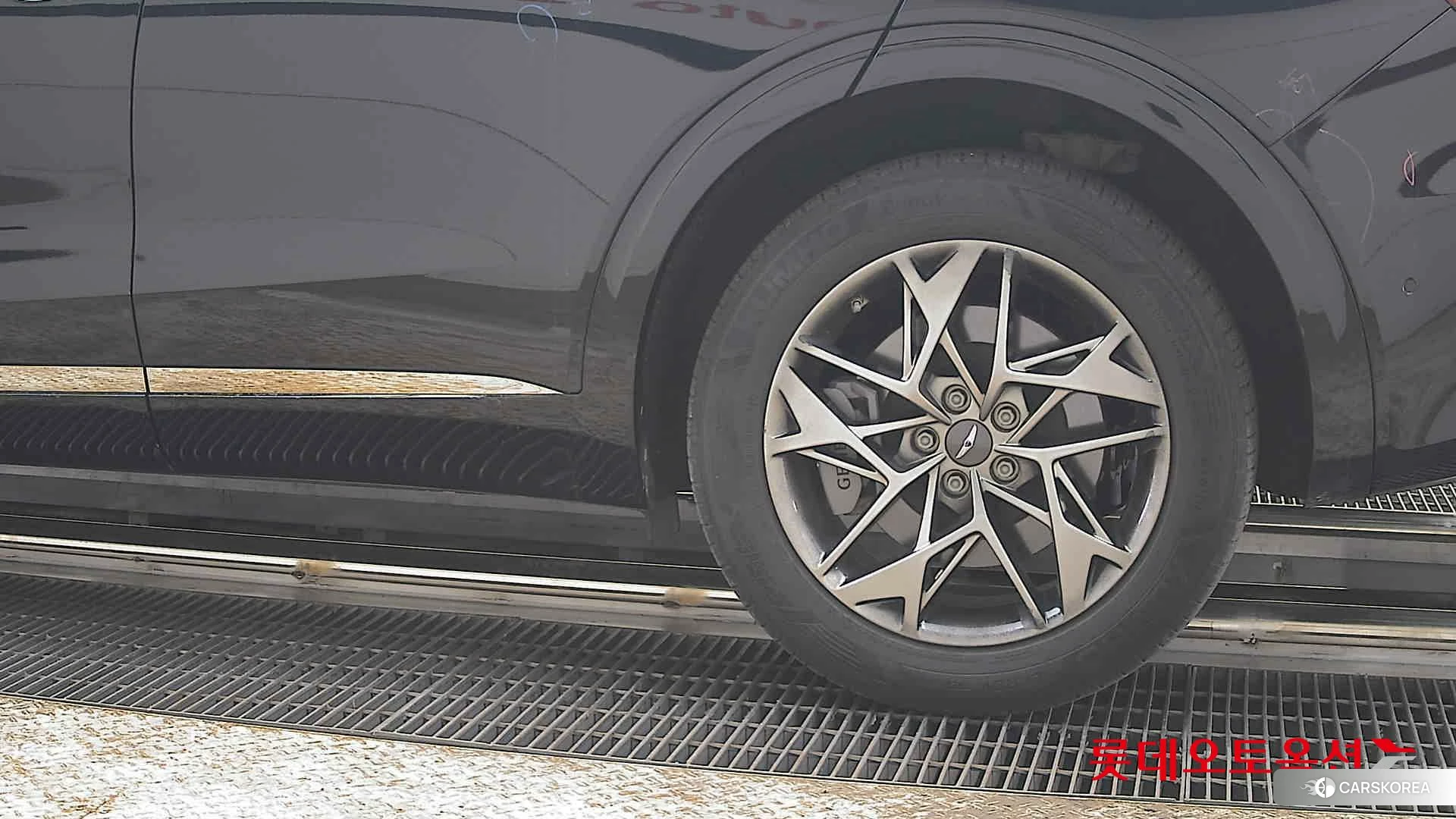 Hyundai GV70 id 3875795 из Кореи 14