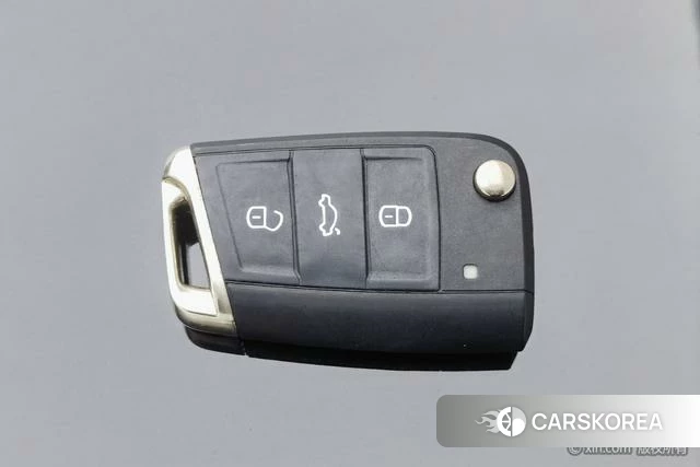 Volkswagen Lavida id 4258881 из Китая 14