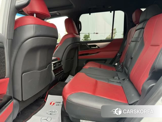 Lexus LX id 4329109 из Китая 14