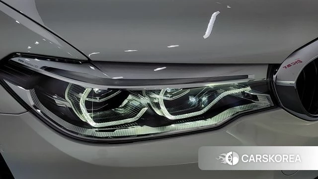 BMW 5 Series (G30) id 4689376 из Кореи 14