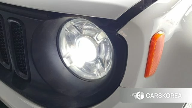 Jeep Renegade id 4325663 из Кореи 14